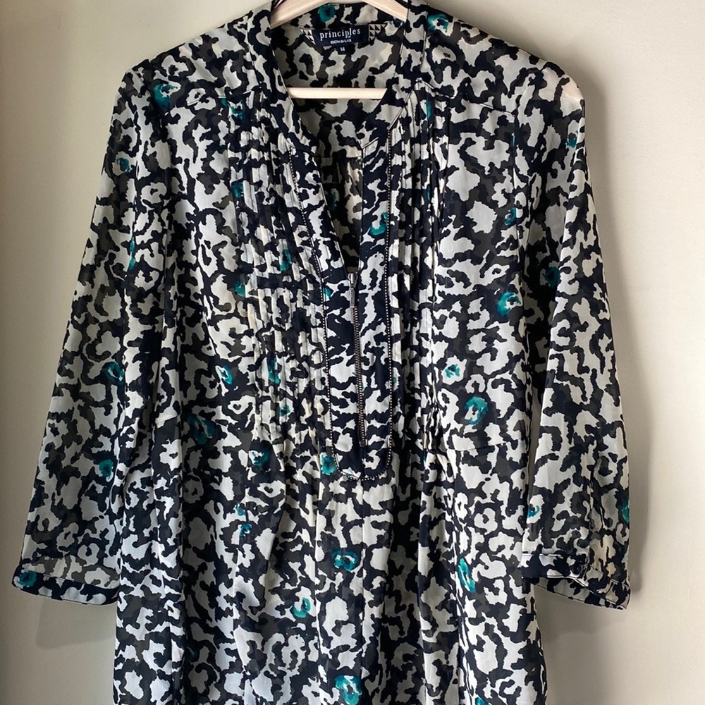 Principles long sheer print top w zipper